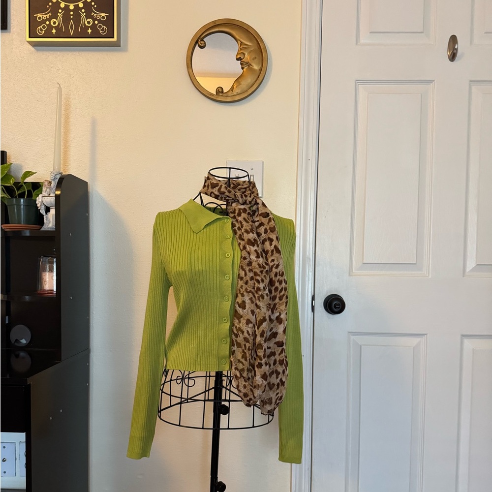 Green Long Sleeve Top